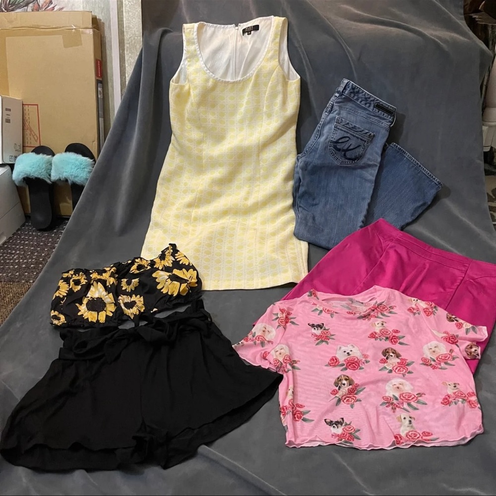 Medium clothing lot - size 6 (new & used)
